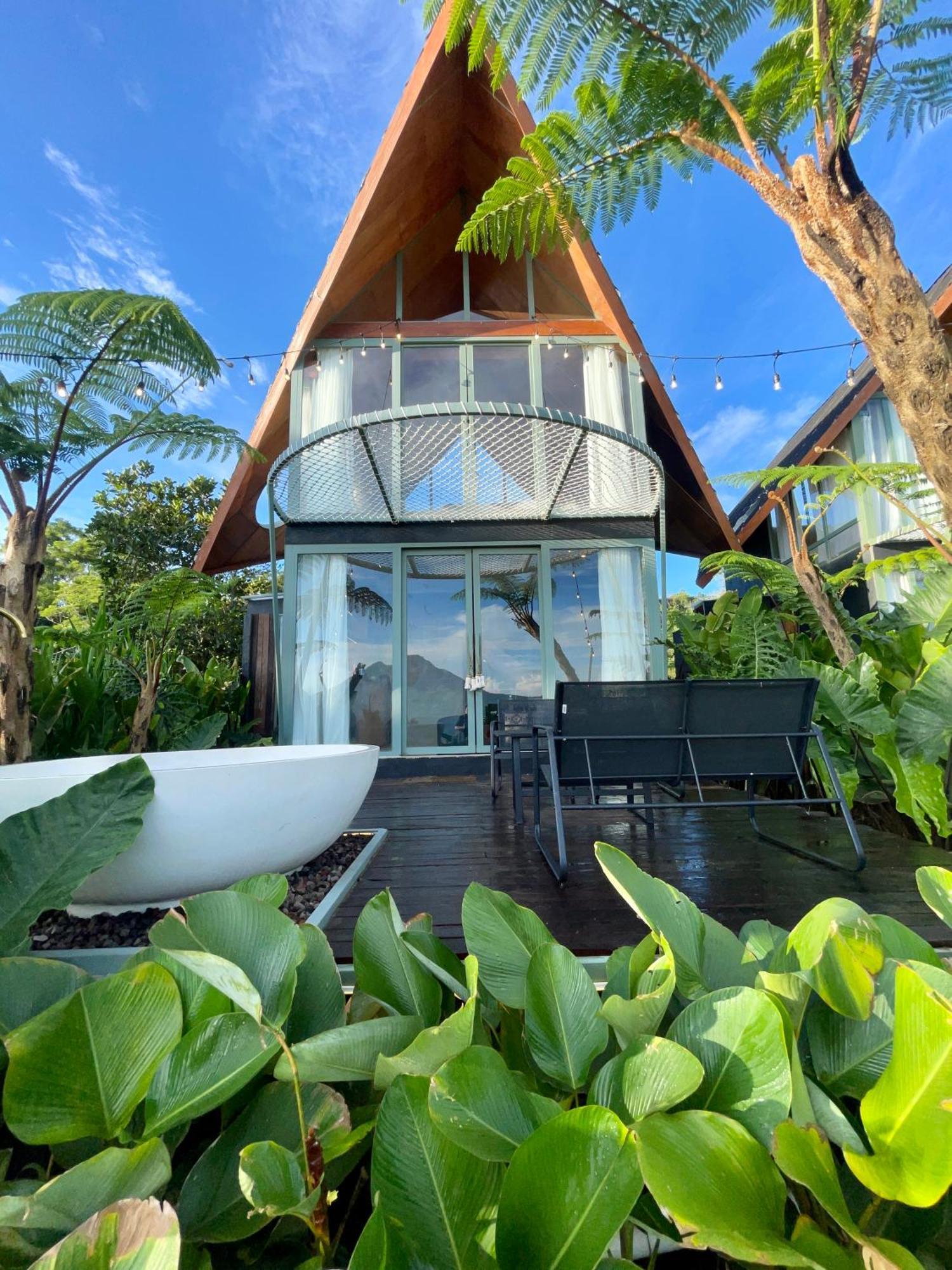 Black Wood Cabin Kintamani Exterior foto
